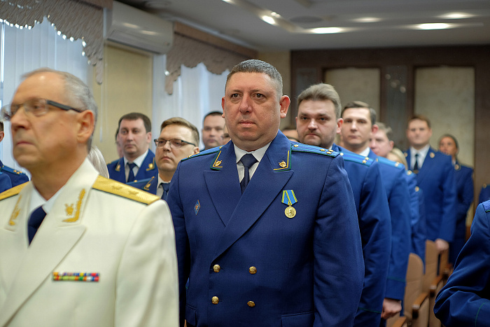 Александр Соколов поздравил работников прокуратуры с профессиональным праздником