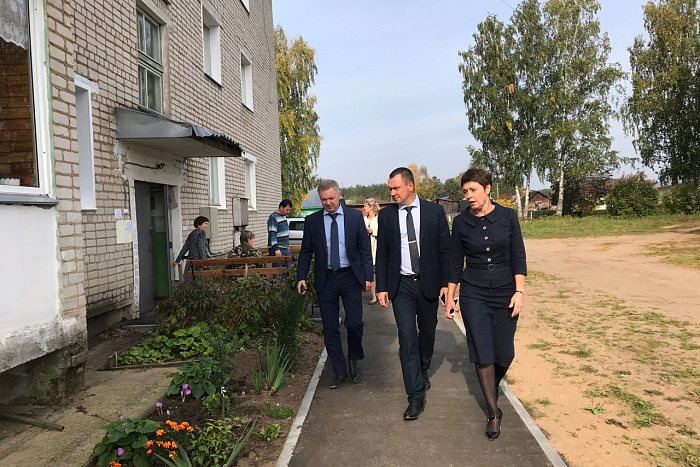 14 дворов и сквер благоустроили в Мирном по нацпроекту «Жилье и городская среда»