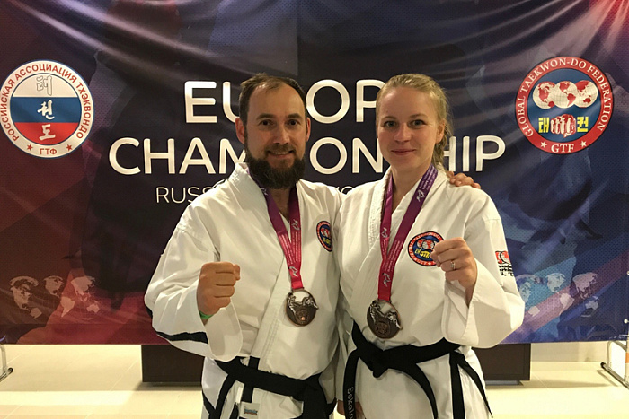 Кировчане завоевали 12 медалей на чемпионате и первенстве Европы по тхэквондо