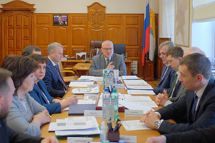Начался капитальный ремонт школ в Ленинской Искре и Лальске