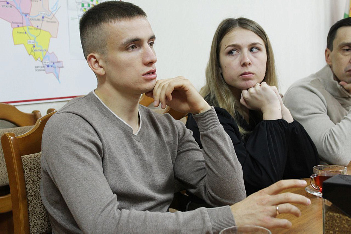 Чемпиона Европы по боксу Максима Кузнецова поздравили с бракосочетанием