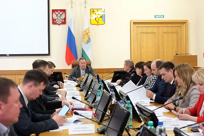 В Кировской области обновят дорожную разметку вблизи школ