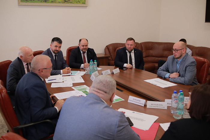 Александр Соколов поддержал идею благоустройства дендропарка