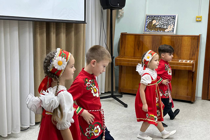 Библиотека имени Лиханова отмечает 20-летие