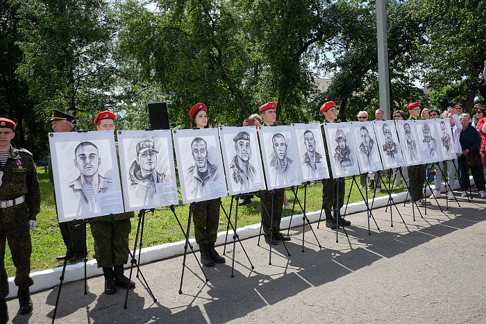 В Кирове открыт закладной камень в память о героях Отечества