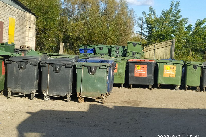 В Кировской области в рамках реформы чистоты установлено 10 тысяч контейнеров 