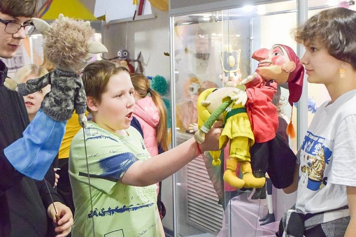 Дети из Белгорода посетили Кировский театр кукол им. А.Н. Афанасьева  