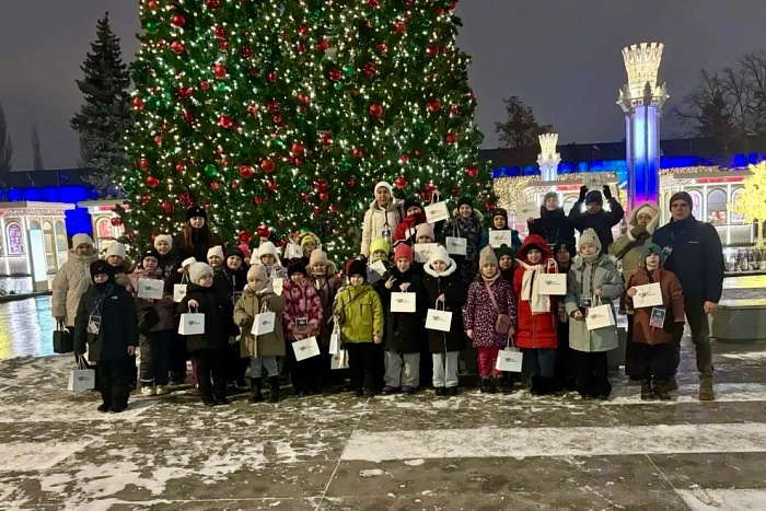 Кировские ребята побывали на Кремлевской елке