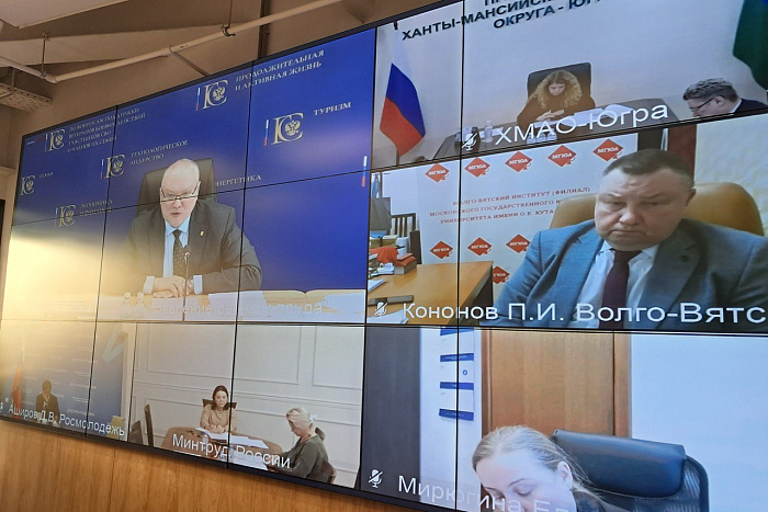 Регионы поддержали инициативу Александра Соколова о введении уголовной ответственности за «серые зарплаты»