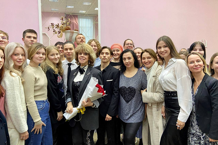 Любовь Казарновская провела мастер-класс для кировских студентов и преподавателей