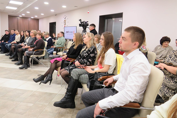 52 кировских предпринимателя получили гранты на новые проекты
