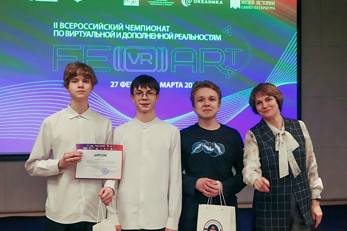Кировские школьники изобрели приложение для очистки моря от мазута