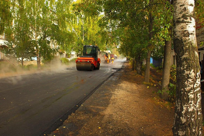 В Яранске заасфальтировано более 4 км дорог
