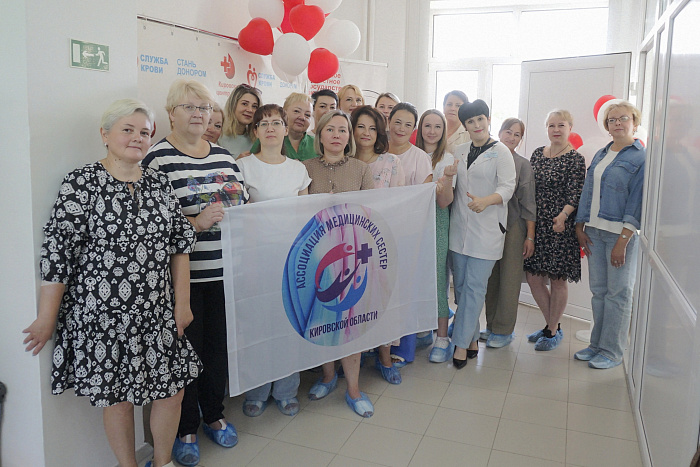 Медицинские сестры Кировской области сдали донорскую кровь