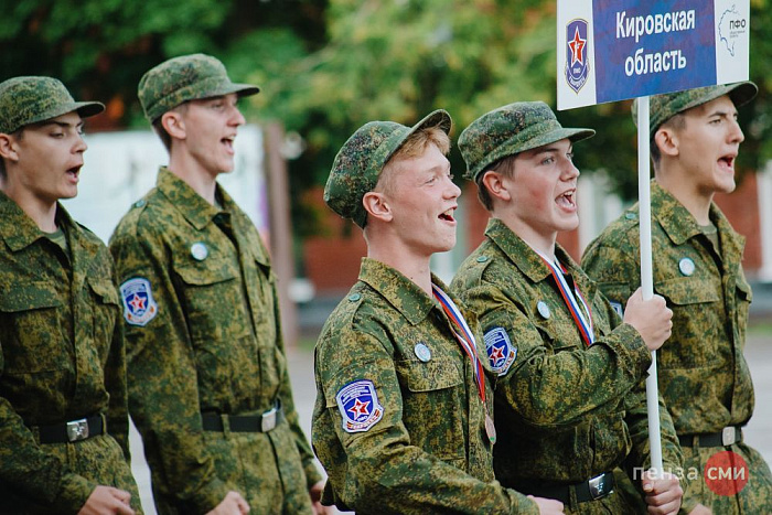 Кировские гвардейцы стали лучшими в стрельбе
