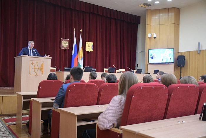 От природных ресурсов и экономики до знаменитых уроженцев Вятской земли: в Кирове стартовала акция «Достижения России»