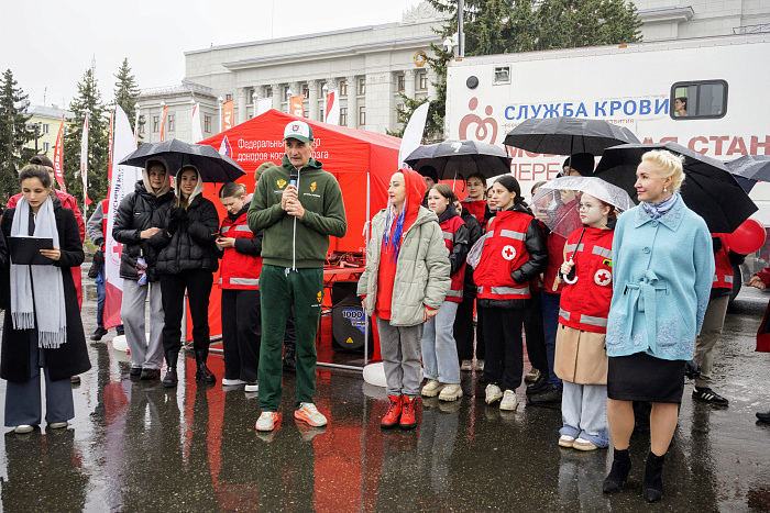 Кировчане приняли участие в эстафете факела «Огонь жизни»