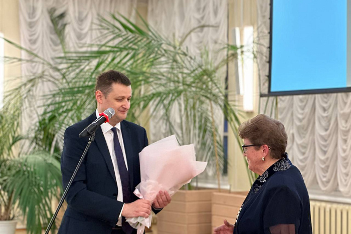 В библиотеке Герцена презентовали книгу о Валентине Ивановой 