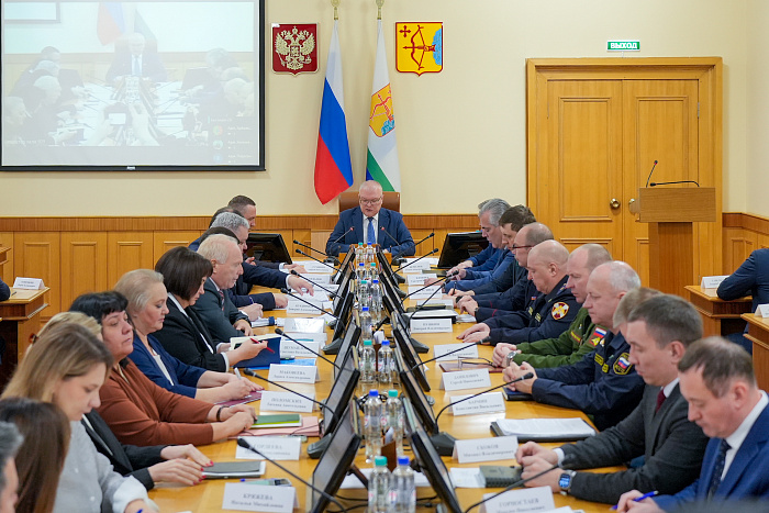 По поручению Александра Соколова в помощь кировским бойцам собрано около 9 миллионов рублей