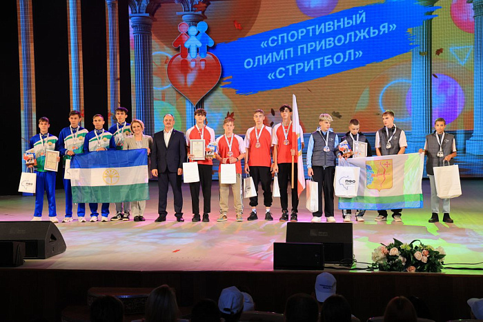 Воспитанники детских домов Кировской области отличились во всех конкурсах фестиваля «Вернуть детство» 