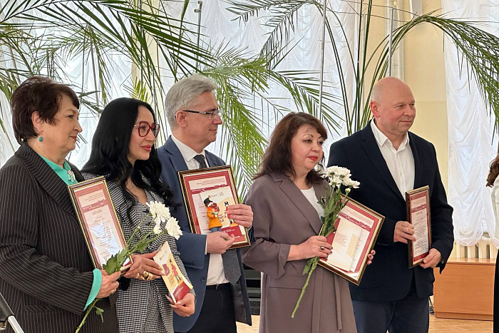 Книгой года стал двухтомник «Город и горожане: Хлынов – Вятка – Киров – 650»