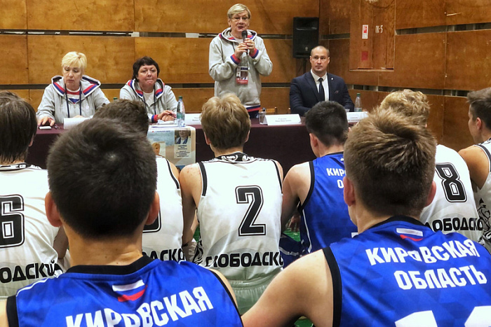 Юные спортсмены Слободского встретились с олимпийскими чемпионами