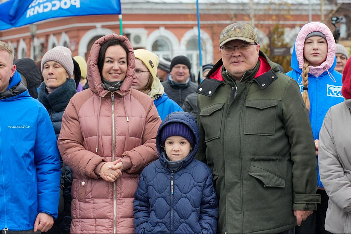 В Кирове прошел флешмоб в честь Дня народного единства 