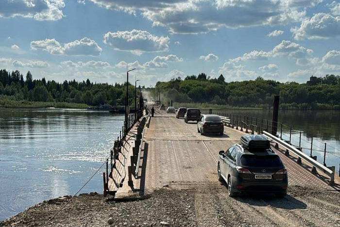 Понтонный мост через реку у села Гоньба возобновил работу 