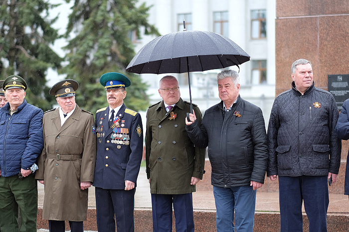 Впервые в Кирове прошел юнармейский парад