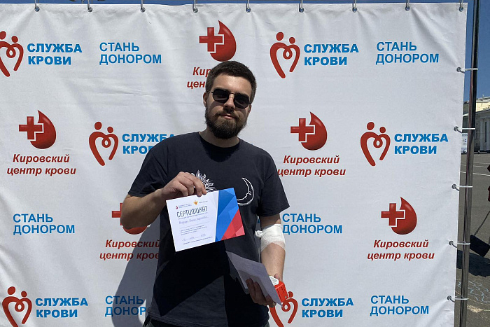 Более 100 кировчан приняли участие в донорской акции