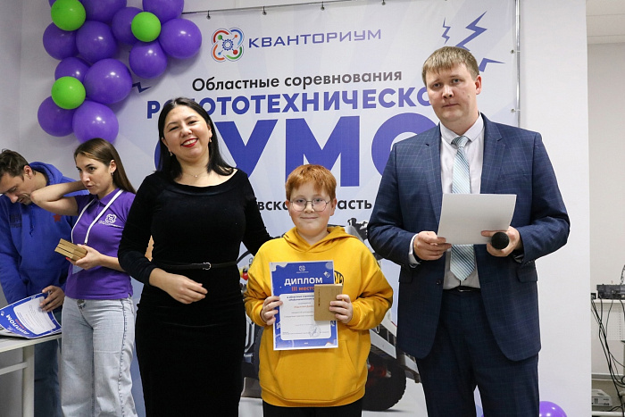 Более 60 детей стали участниками III областных соревнований «Робосумо»