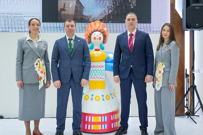 Делегация Кировской области на Иннопроме презентовала культурный код Кировской области