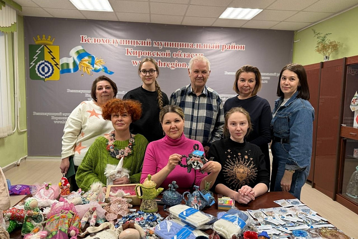 В Белой Холунице разрабатывают собственную сувенирную продукцию