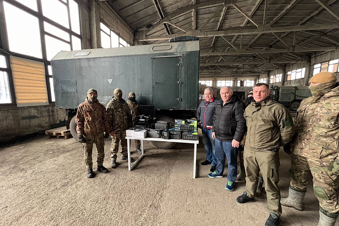 Кировским зенитчикам отправили квадрокоптеры, тепловизоры и генераторы