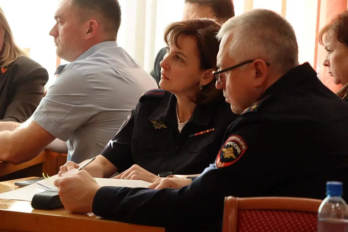 Более 500 кировских педагогов повысят квалификацию по работе с «трудными» подростками 