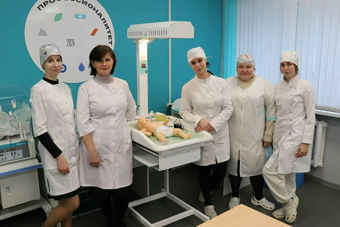 Более 450 абитуриентов посетили Единый день открытых дверей в Кировском медицинском колледже