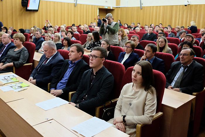 Четыре кировских предприятия удостоены высшей награды конкурса «100 лучших товаров России»