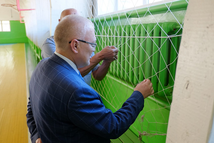 Александр Соколов поддержал активность жителей Белой Холуницы по улучшению спортивной инфраструктуры