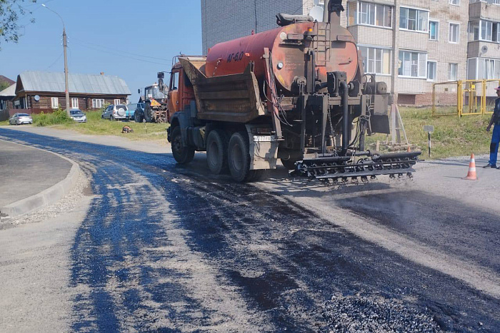 В Омутнинске по «дорожному миллиарду» отремонтировали улицу Герцена