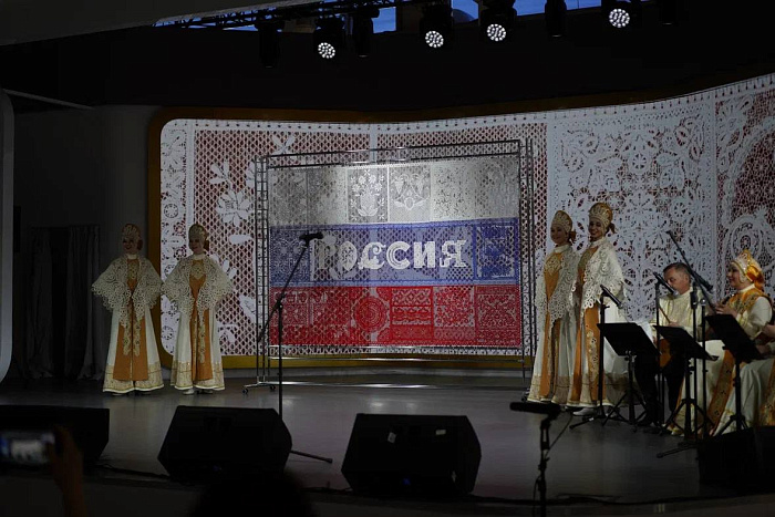 Кировская мастерица сплела «Кружево России»
