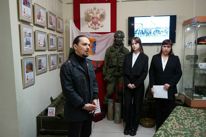 Бойцам СВО отправят созданные студентами открытки «Победа будет за нами»