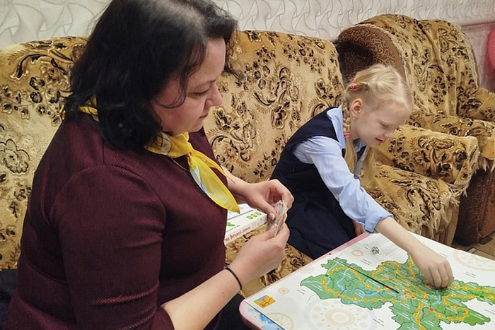 В службу социальных нянь поступило свыше 3500 заявок