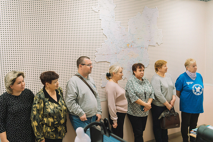 Представителям ветеранских организаций южных районов области показали работу службы скорой медицинской помощи 