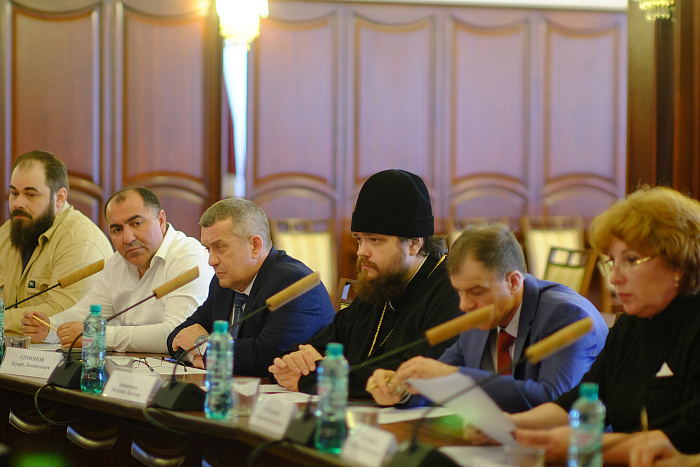 Александр Соколов провел заседание совета по вопросам гармонизации межнациональных и межрелигиозных отношений