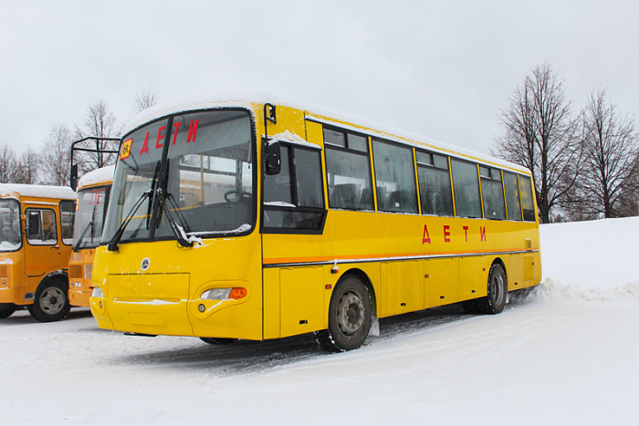 17 новых школьных автобусов поступили в Кировскую область