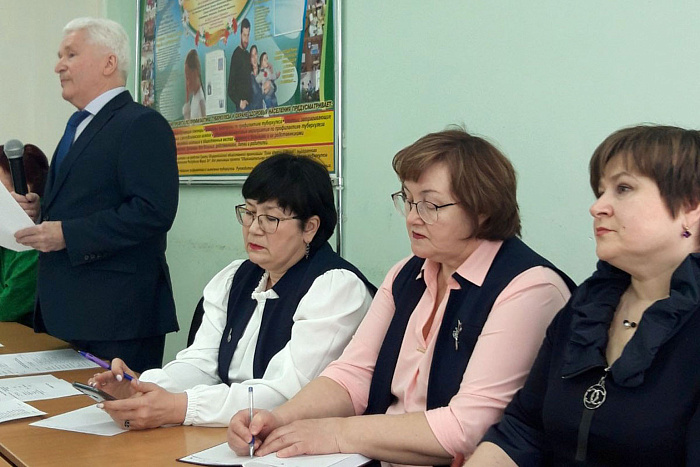 Районные больницы Кировской области привлекают выпускников медицинских колледжей и вузов из других регионов России