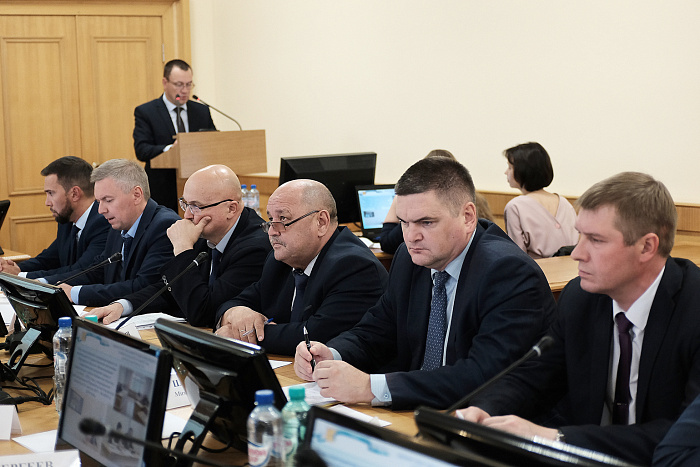 В Кировской области продолжаются работы по благоустройству дворов и общественных территорий