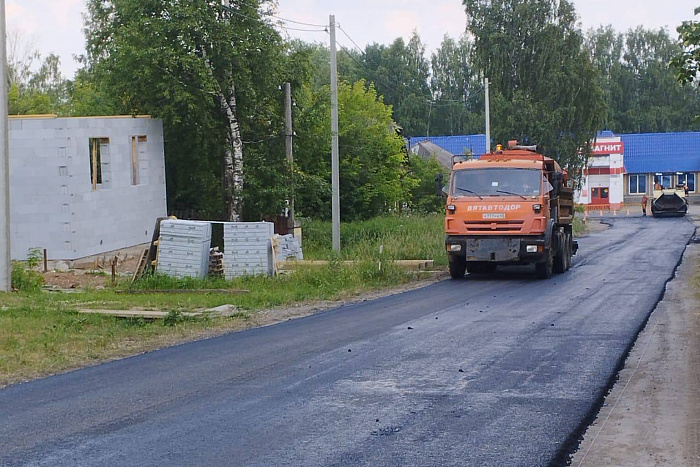 В Омутнинске по «дорожному миллиарду» отремонтировали улицу Герцена