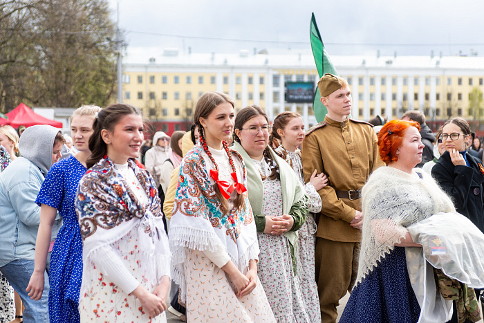 На Театральной площади прошёл «Бал Победы»