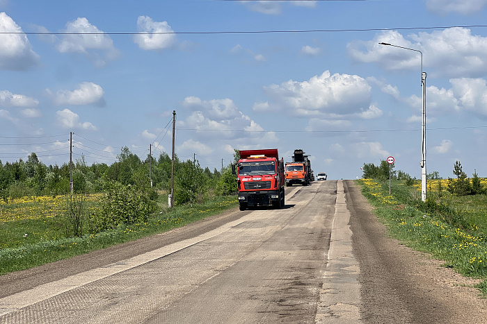 В Богородском округе ремонтируют дорогу Плотники – Вожгалы – Уни